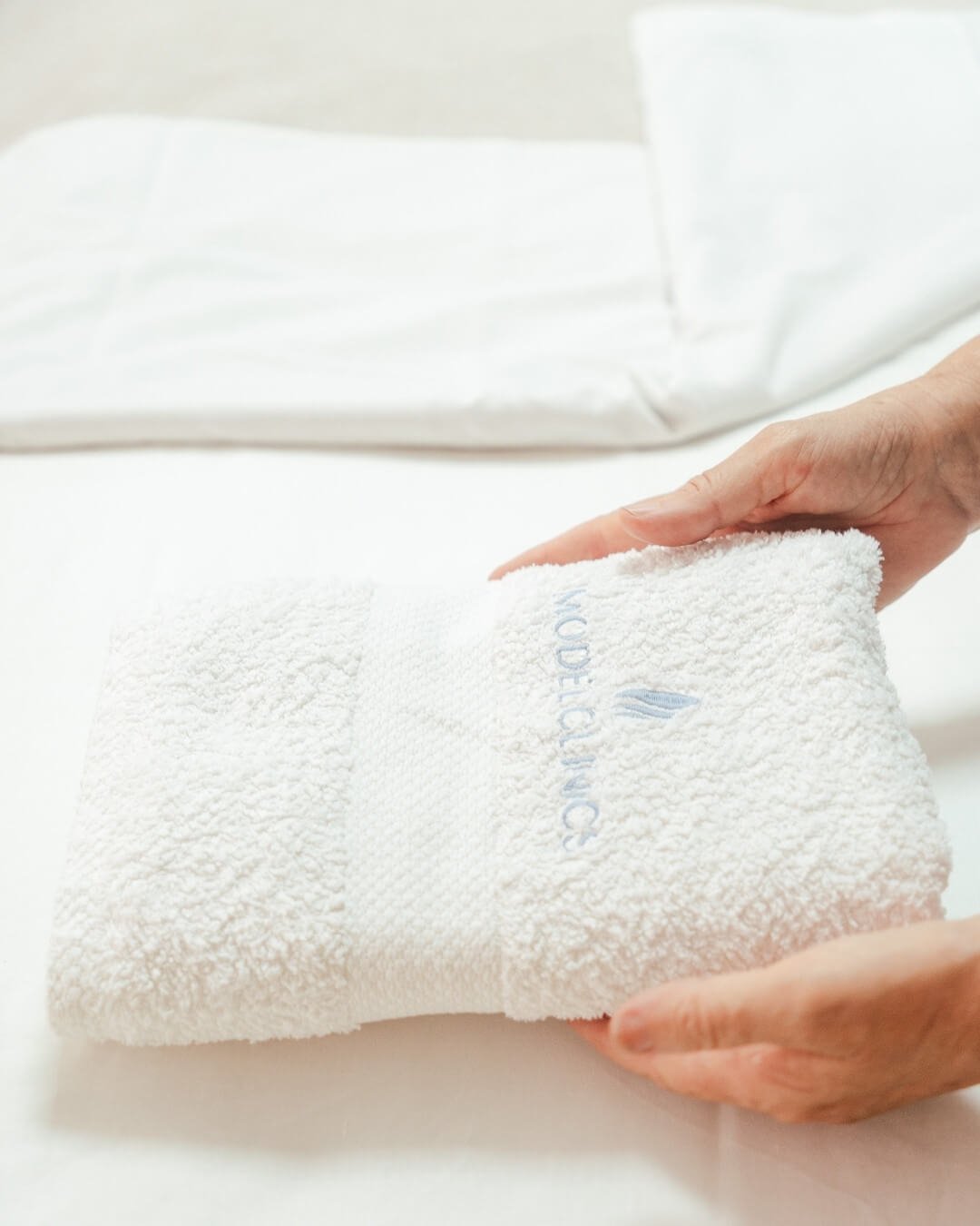 3 tclinic-medicina-estetica-bienestar-toledo-dermatologia-cirugia-plastica-ginecologia-regenerativa-capilar-medicina-regenerativa-rehabilitacion-obesidad-longevidad-oncologia